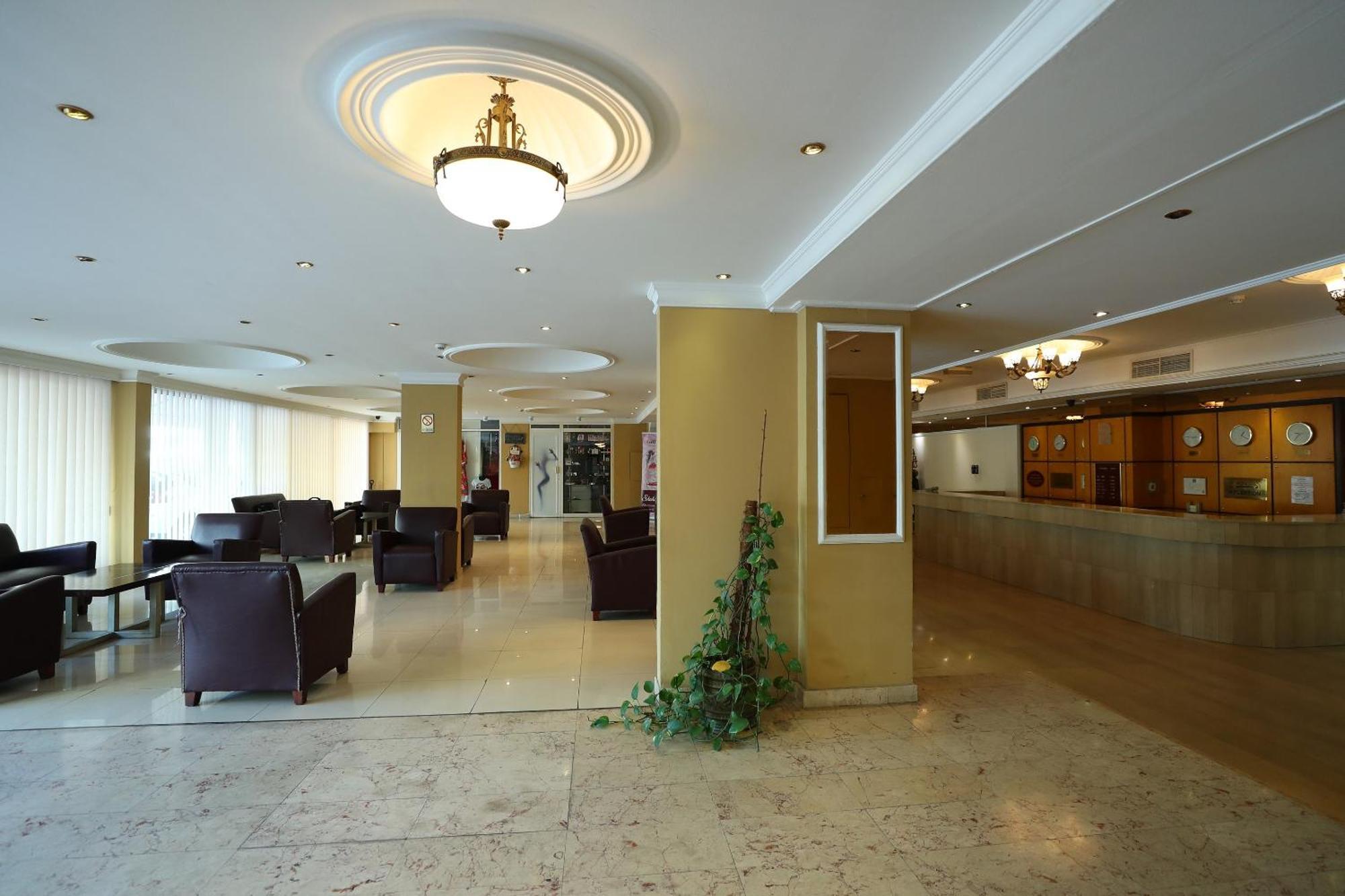 Oyo 112 Semiramis Hotel マナーマ エクステリア 写真