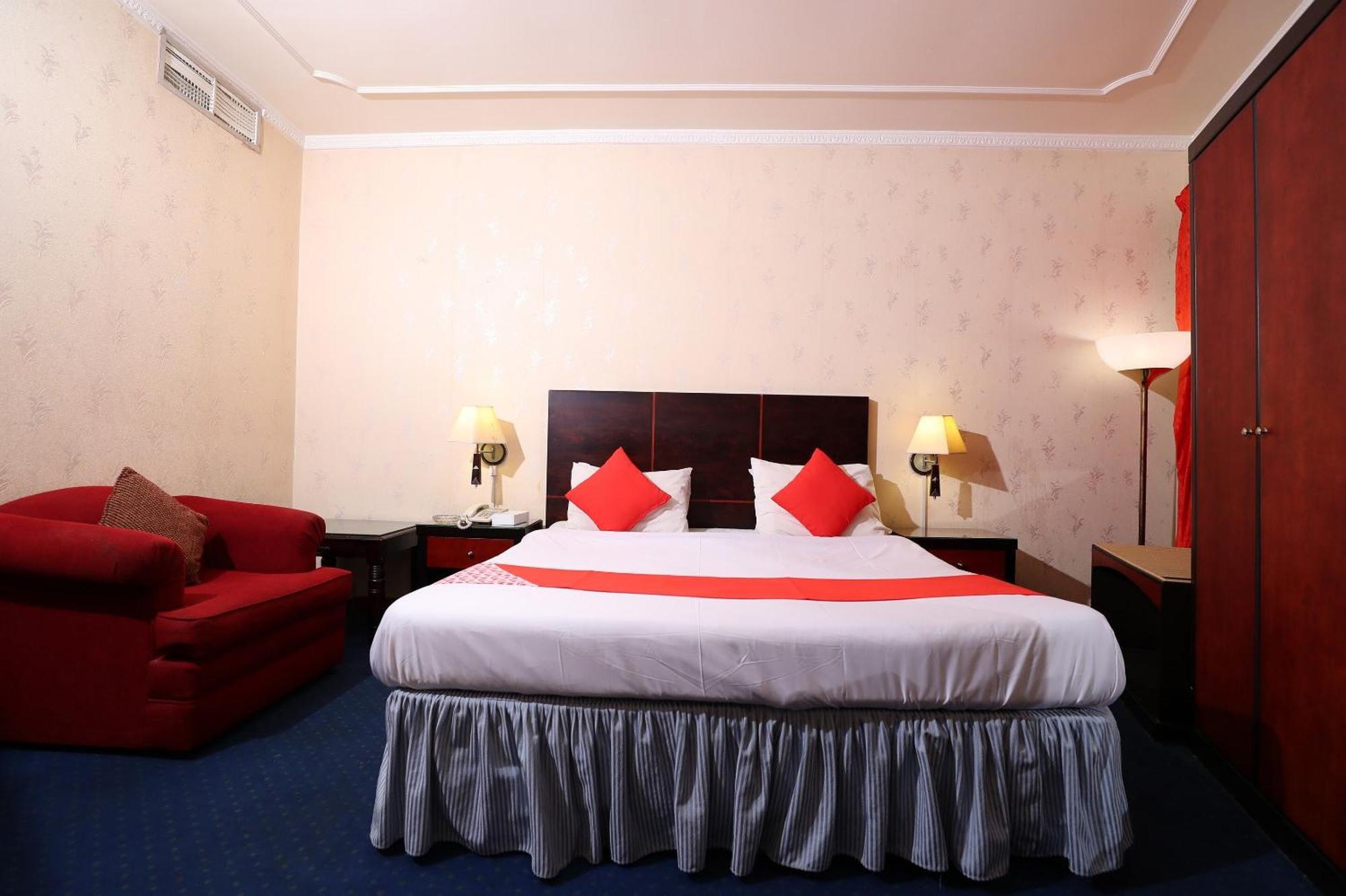 Oyo 112 Semiramis Hotel マナーマ エクステリア 写真