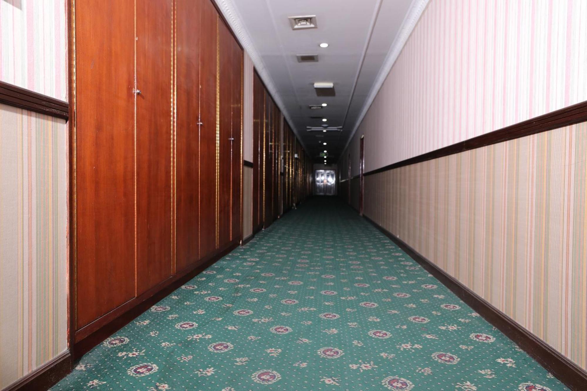 Oyo 112 Semiramis Hotel マナーマ エクステリア 写真