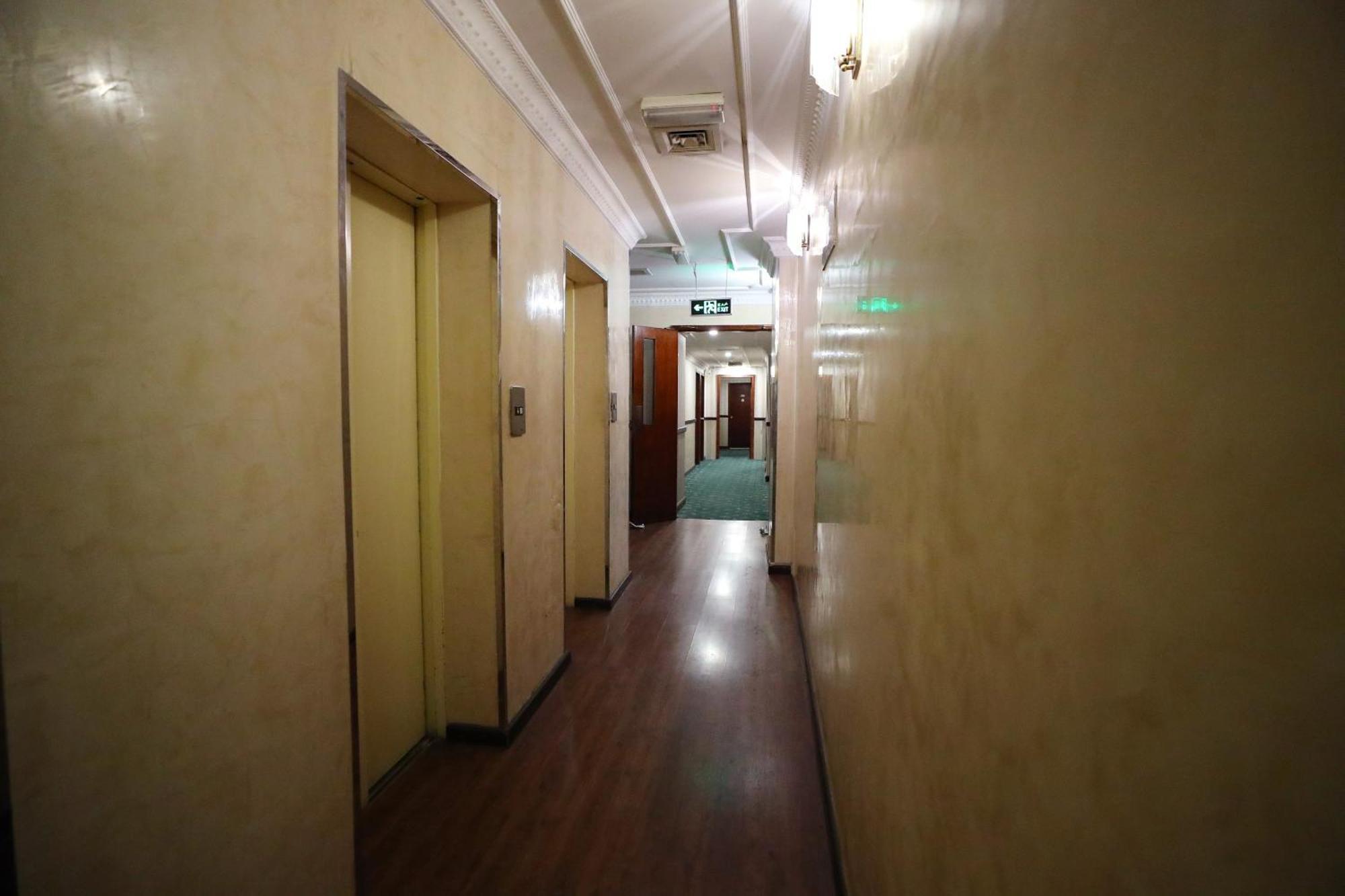 Oyo 112 Semiramis Hotel マナーマ エクステリア 写真