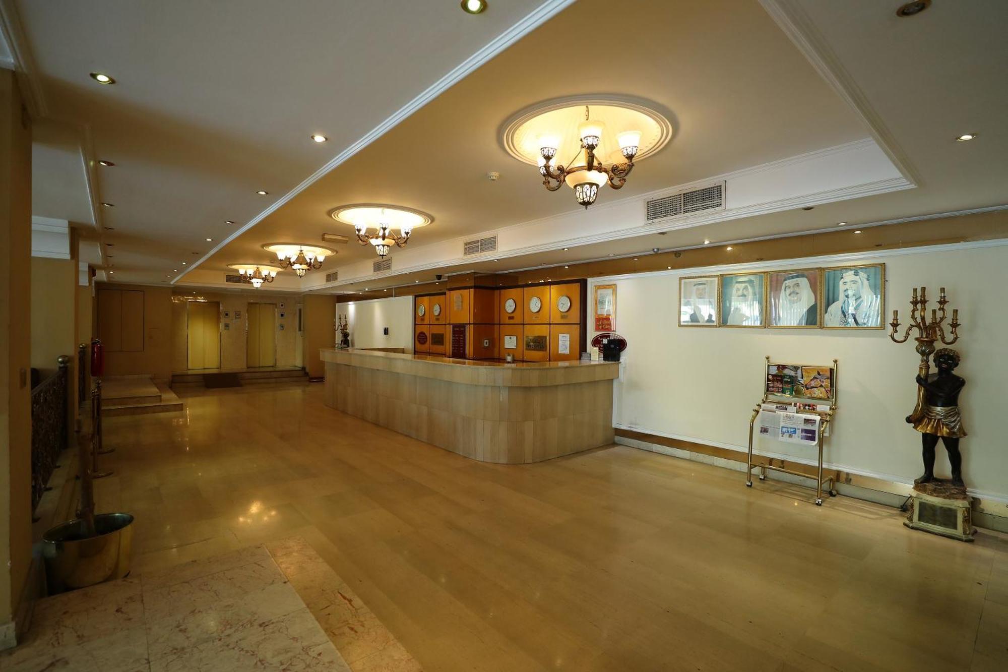 Oyo 112 Semiramis Hotel マナーマ エクステリア 写真
